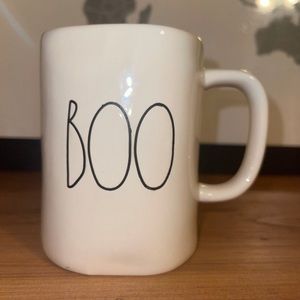 Rae Dunn OG VHTF RARE m stamped boo Halloween mug